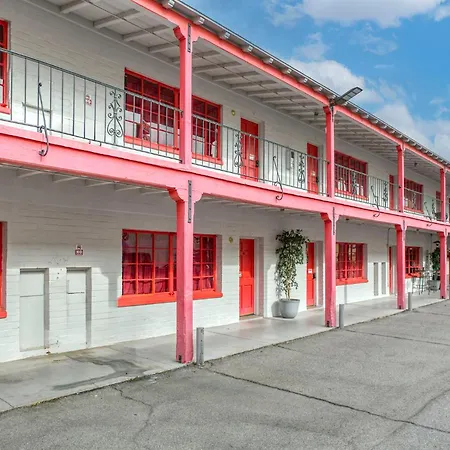 Sin City Hostel-2